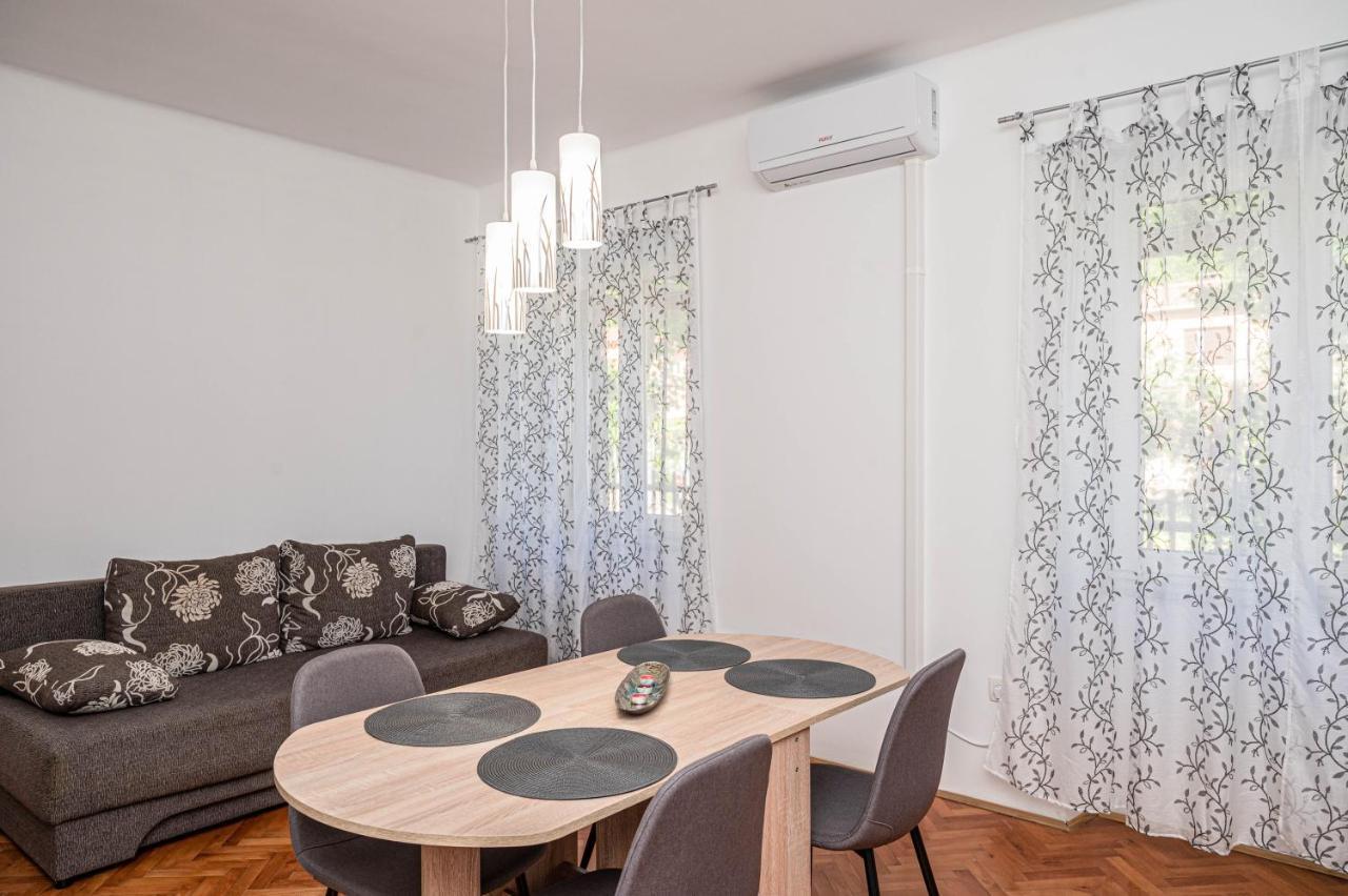 Apartment Marta Raša Exterior foto